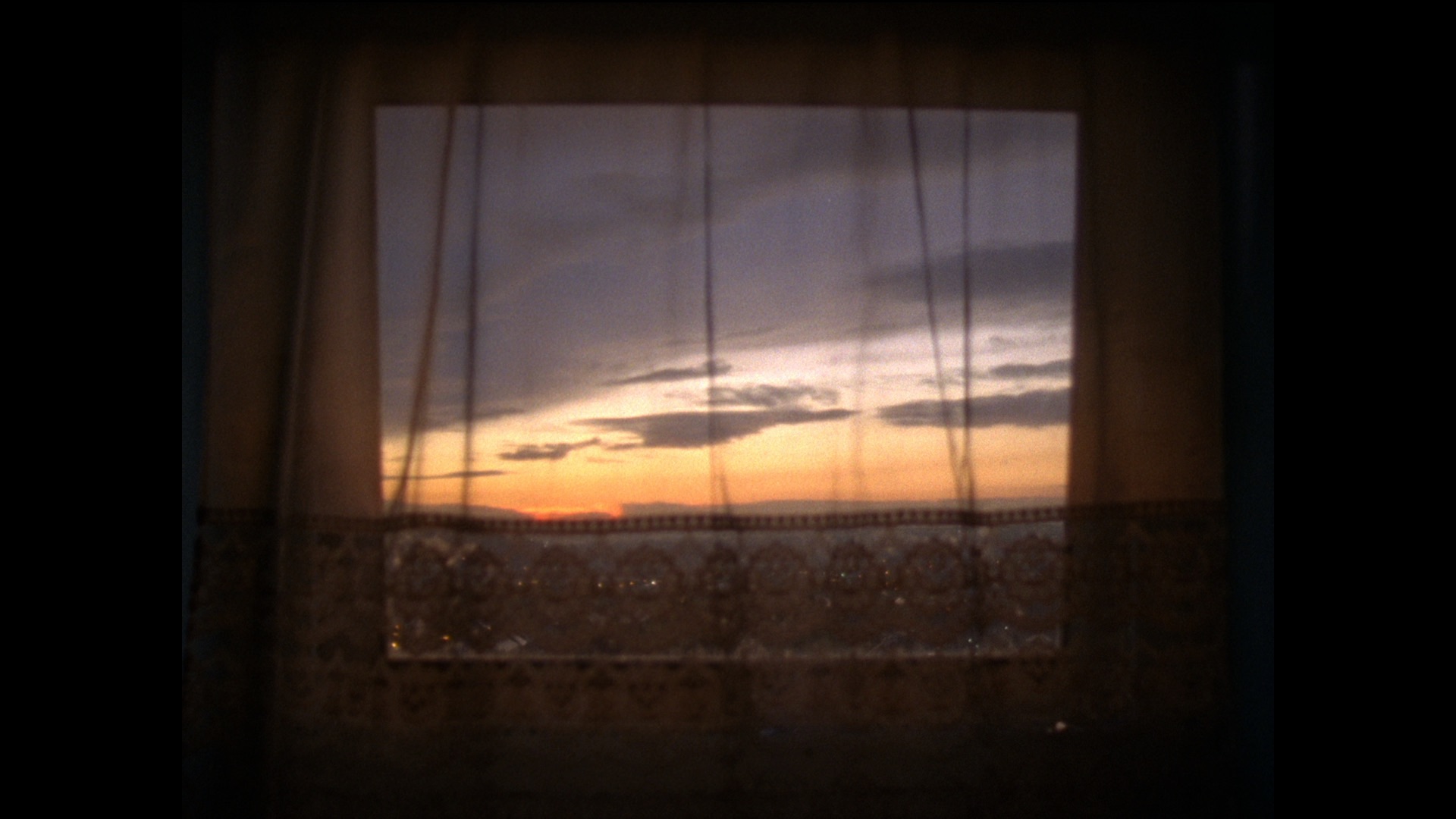 Ray_Liz_STILL_003