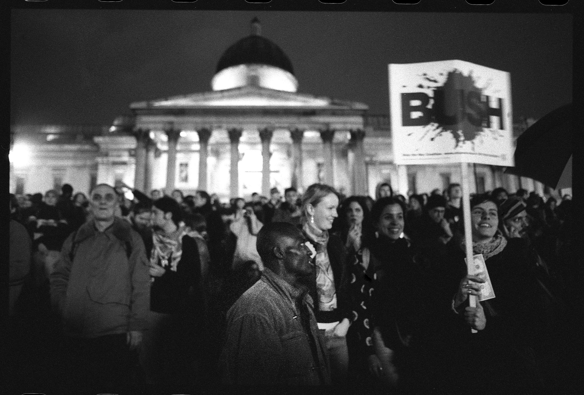 WEB_new_STW_TrafalgaSquare-2_dannyburrows