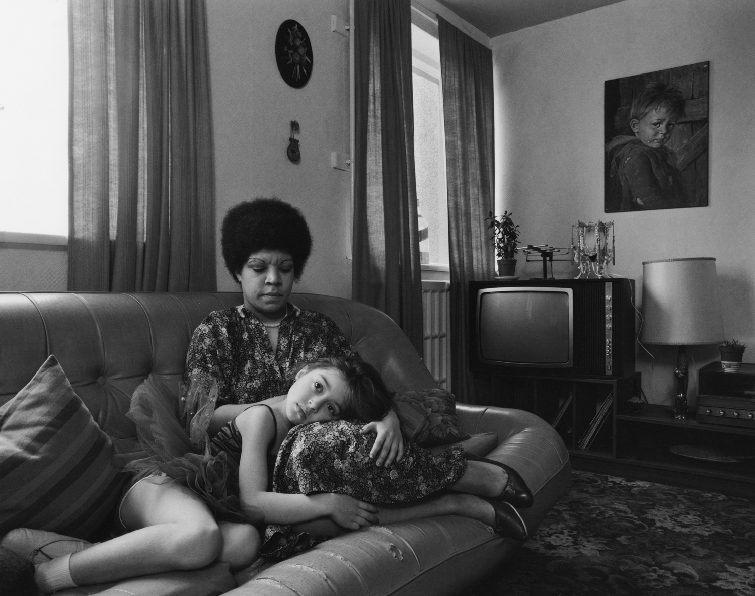 Carmen Decker and mum, Diana (1982). From Step by Step by Sirkka-Liisa Konttinen.