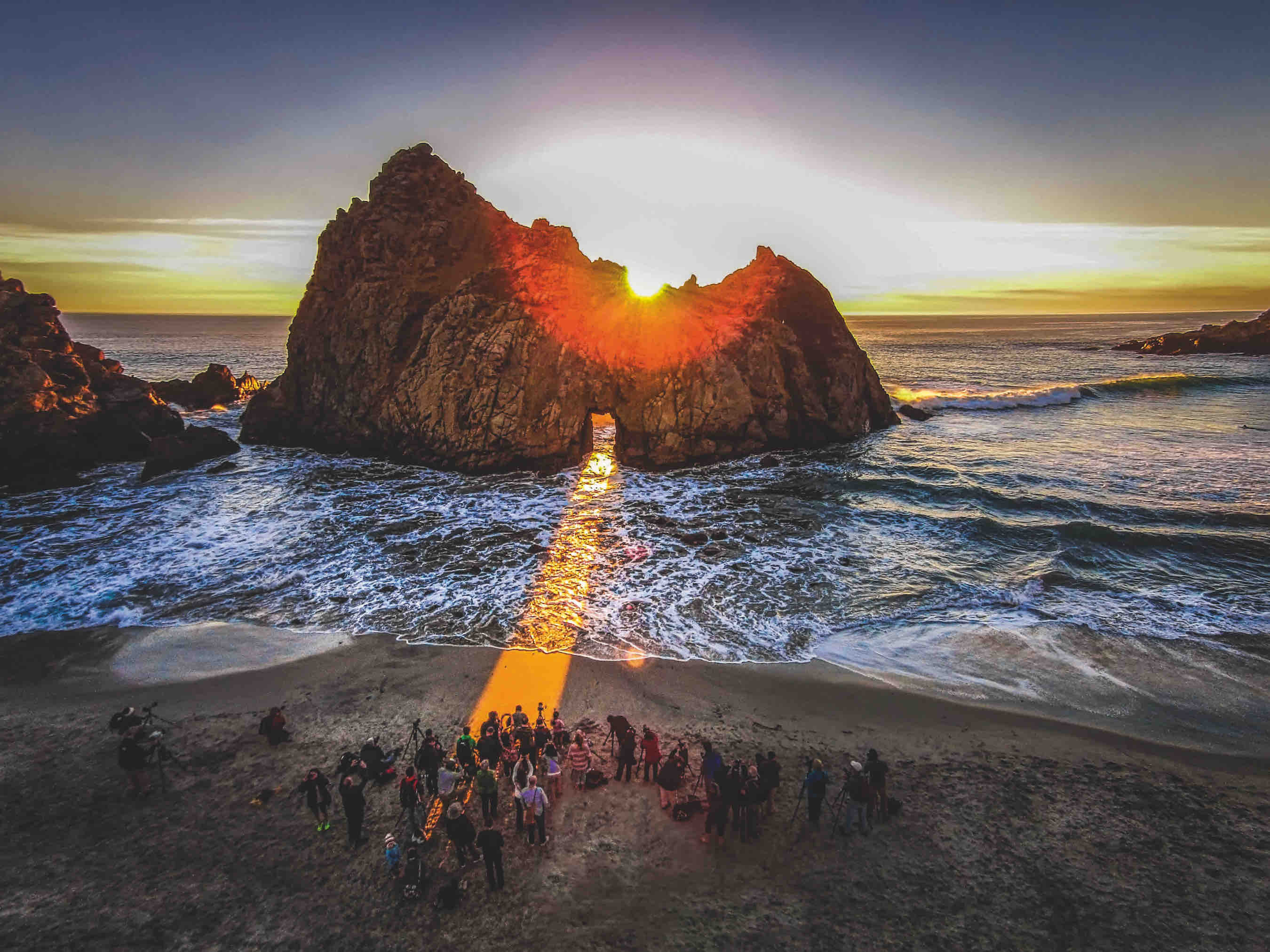 Pfeiffer Beach, Big Sur, USA By Romeo Durscher