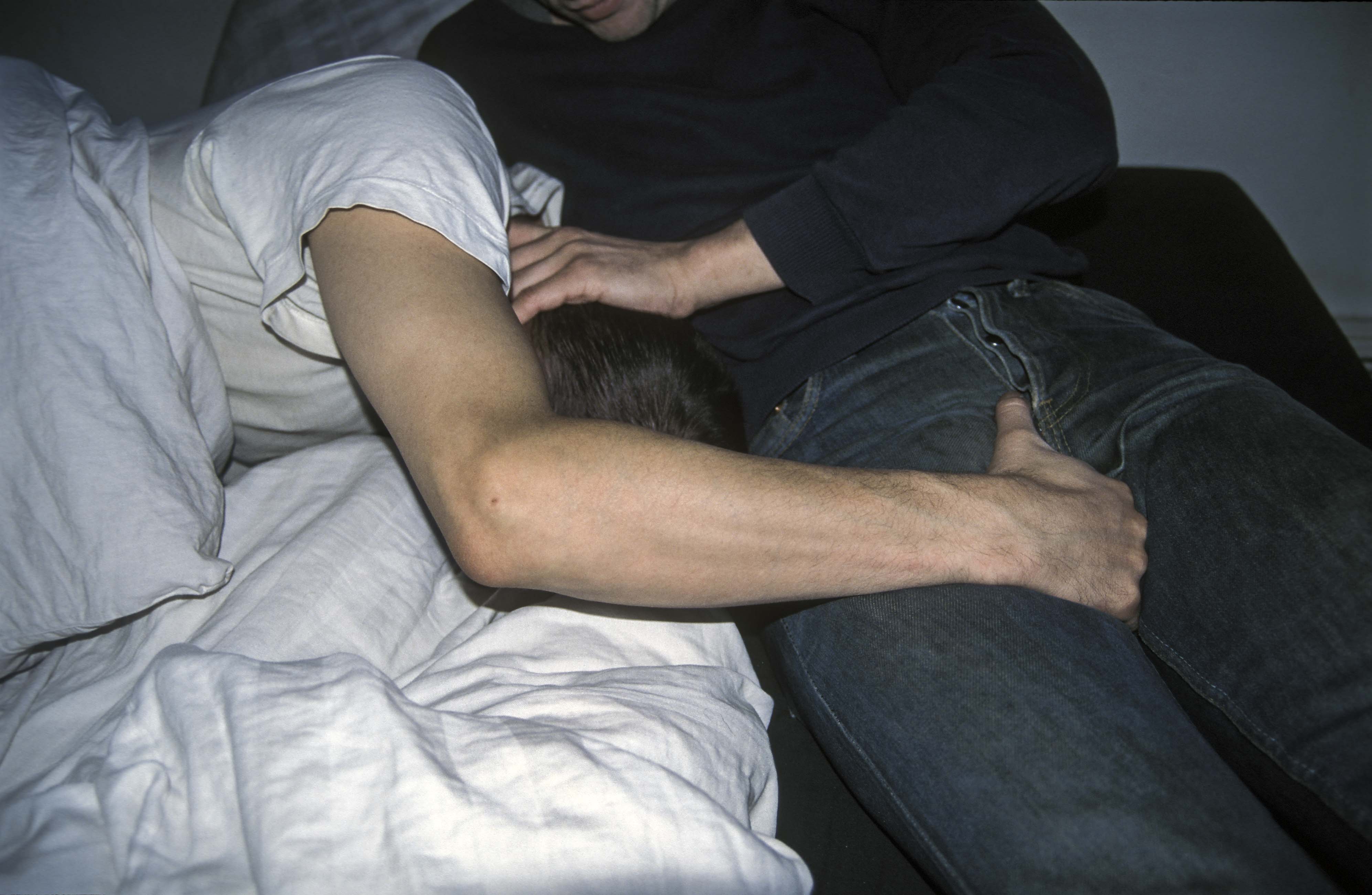 Christian_Vagt_Punk_Skin-2_Mattij_and_Torsten_on_the_bed_Berlin_1997