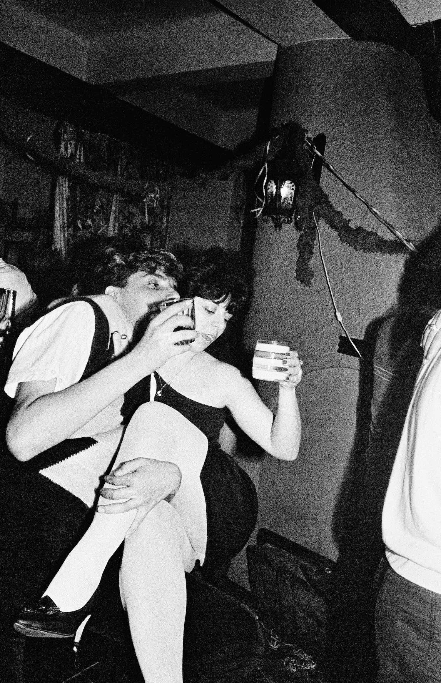 Libuše Jarcovjáková, T-Club, Prague, 1980s. Courtesy the artist nan goldin